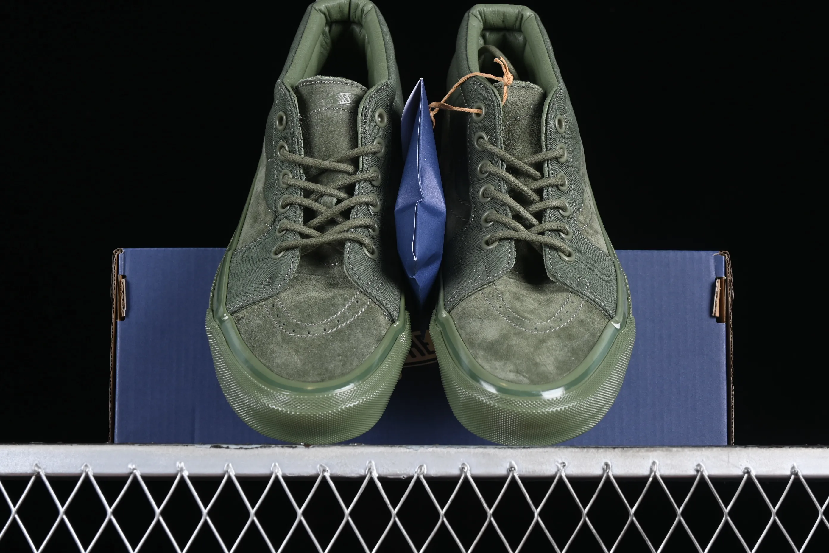 All Categories Vans Vans Series Vans Mid Vans China Vans TDC Sk8-Mid Reissue 83 Mg 2024 Spring and Summer Limited Edition Low-top Casual Sneakers VN000E7JAMB